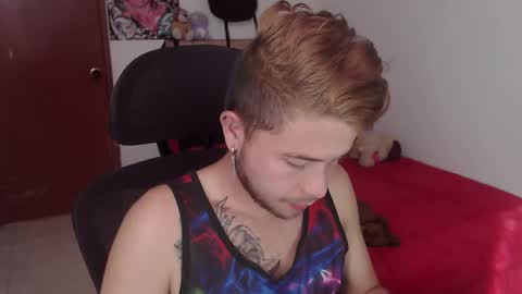 JOHAN independient model online show from 11.01.25