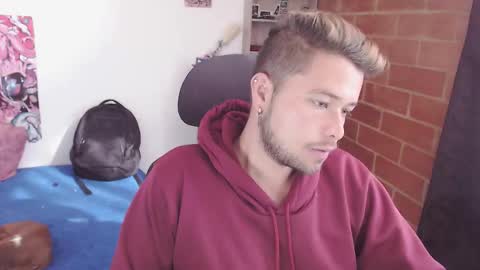 JOHAN independient model online show from 01.07.26