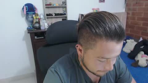 JOHAN independient model online show from 04.15.26