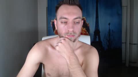 Snapshot of john_green77 chatting on 02.12.25 John online show from 02.12.25