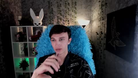Snapshot of john_weasley chatting on 12.18.24 John online show from 12.18.24