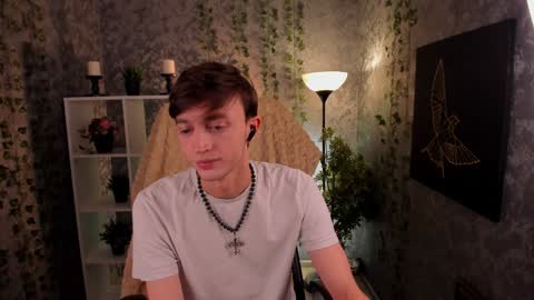 Snapshot of john_weasley chatting on 01.07.25 John online show from 01.07.25