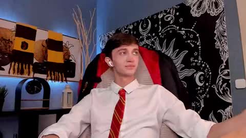 Snapshot of john_weasley chatting on 02.28.25 John online show from 02.28.25