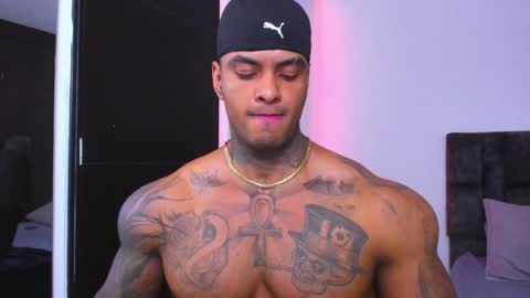 Snapshot of johnbelt_ chatting on 11.27.25 john belt online show from 11.27.25