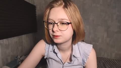 SofiaOweenss online show from 04.03.26