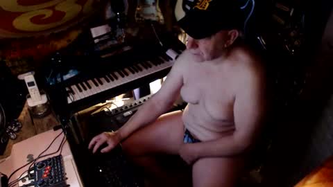 johnfeelgood004 online show from 11.18.25