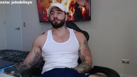 Snapshot of johnklleyn chatting on 10.25.25 john online show from 10.25.25