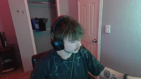 Snapshot of johnlights0 chatting on 12.05.25 John Lights online show from 12.05.25