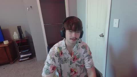 Snapshot of johnlights0 chatting on 12.15.25 John Lights online show from 12.15.25