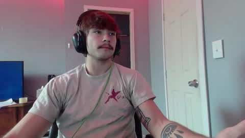 Snapshot of johnlights0 chatting on 12.19.25 John Lights online show from 12.19.25