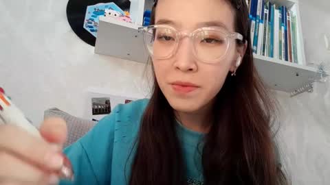 Molly online show from 11.25.25