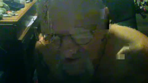 johnnyshung1 online show from 10.18.25