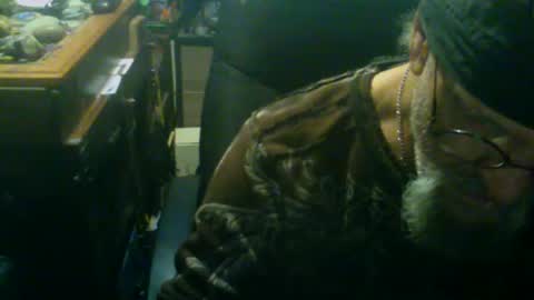 johnnyshung1 online show from 10.26.25