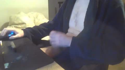 Snapshot of johnot1998 chatting on 11.12.25 johnot1998 online show from 11.12.25