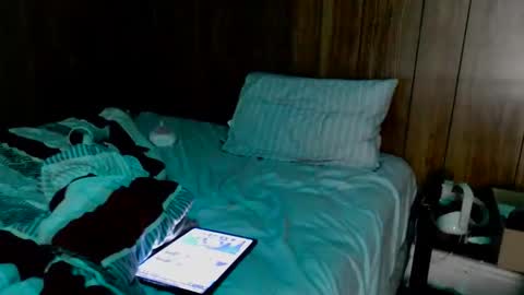 Snapshot of johnpaulkent82 chatting on 09.17.25 johnpaulkent82 online show from 09.17.25