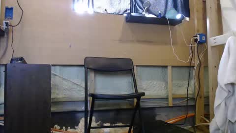 Snapshot of johnplayer23 chatting on 12.27.24 johnplayer23 online show from 12.27.24