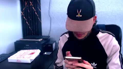 johnsonisaac94  online show from 02.10.25