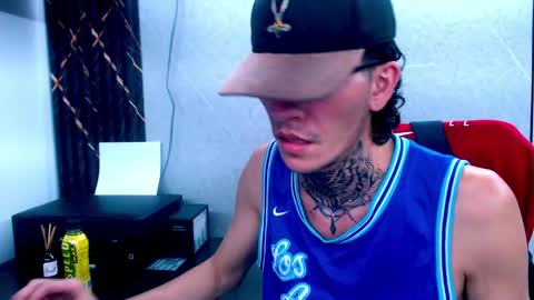 johnsonisaac94  online show from 02.20.25