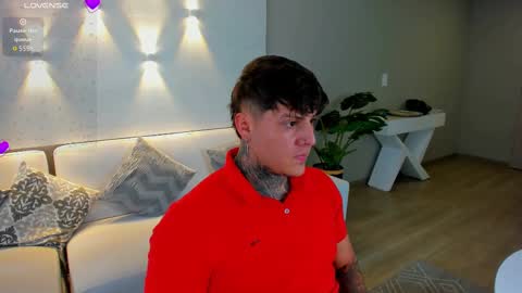 Snapshot of johny_multicum chatting on 09.13.25 Johny online show from 09.13.25