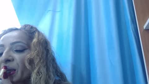 Snapshot of joibeyoncexxx chatting on 11.30.25 Joibeyonce online show from 11.30.25