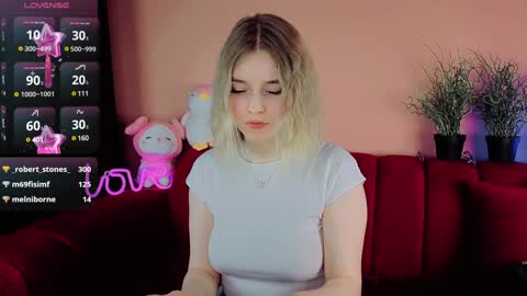 Snapshot of joice_queen chatting on 12.03.24 Paula online show from 12.03.24