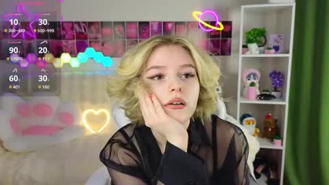 Snapshot of joice_queen chatting on 02.27.25 Paula online show from 02.27.25