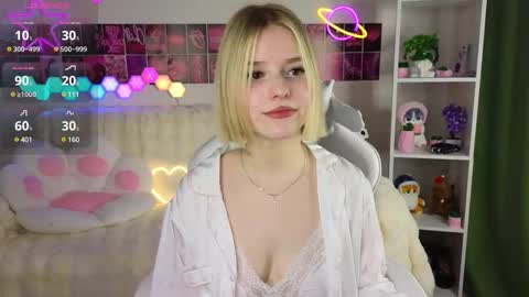 Snapshot of joice_queen chatting on 03.03.25 Paula online show from 03.03.25