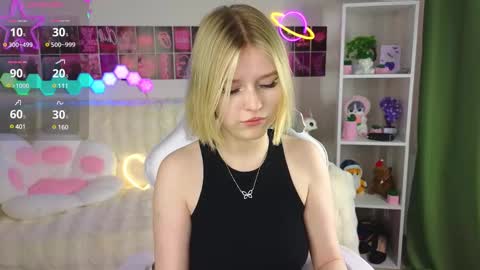 Snapshot of joice_queen chatting on 03.08.25 Paula online show from 03.08.25