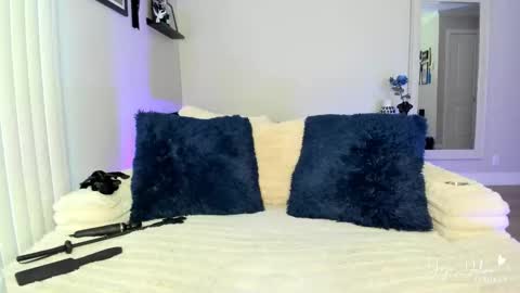    online show from 11.02.25