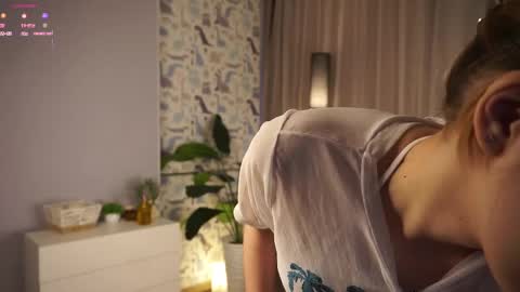 Aurora online show from 04.08.26