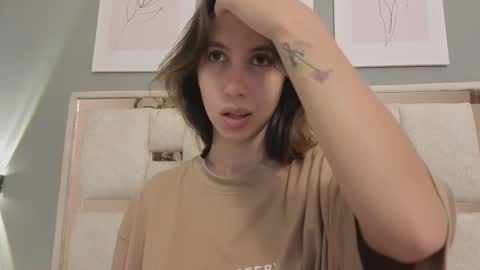 jolie_lov online show from 11.08.25