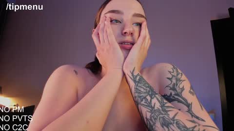 Snapshot of joliejoy chatting on 12.28.24 Jolie My snapchat got deleted. If you were subscribed dm me my former username or scroll down and click on snapchat media online show from 12.28.24