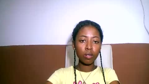 Snapshot of joliekah27 chatting on 02.08.25 joliekah27 online show from 02.08.25