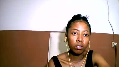 Snapshot of joliekah27 chatting on 02.12.25 joliekah27 online show from 02.12.25