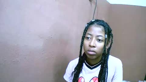 Snapshot of joliekah27 chatting on 02.27.25 joliekah27 online show from 02.27.25