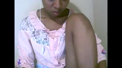 joliekah27 online show from 04.16.26