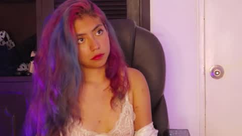 Snapshot of jolietdupont chatting on 09.10.25 jolietdupont online show from 09.10.25