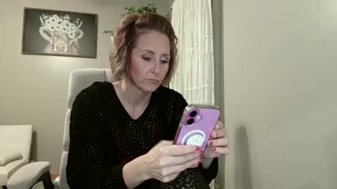 Jolie online show from 11.22.25