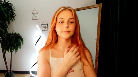 Polly  online show from 01.26.25