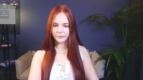 Polly  online show from 10.05.25