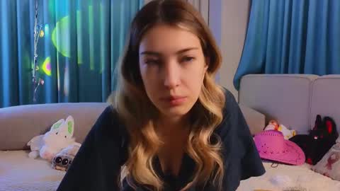 Viola online show from 10.19.25