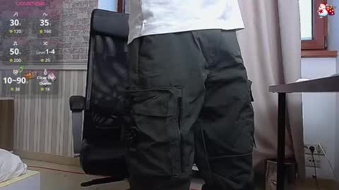 Snapshot of jonahshaw chatting on 01.11.26 JonahShaw online show from 01.11.26