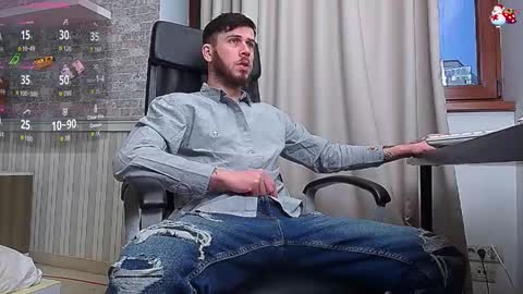 Snapshot of jonahshaw chatting on 01.13.26 JonahShaw online show from 01.13.26