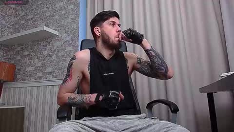 Snapshot of jonahshaw chatting on 02.02.26 JonahShaw online show from 02.02.26