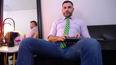  JONAS BEARD  online show from 01.06.25