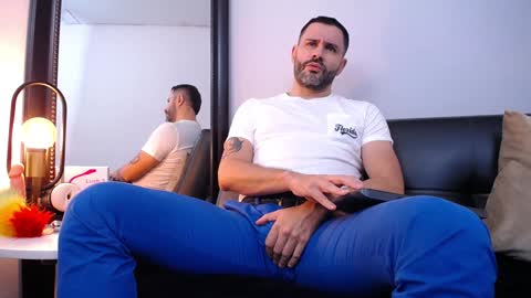  JONAS BEARD  online show from 02.06.25