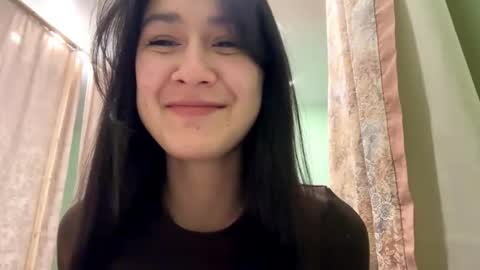 Snapshot of jongburgan chatting on 10.10.25 Eva online show from 10.10.25