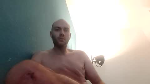 Snapshot of jonnyblow chatting on 10.28.25 J online show from 10.28.25