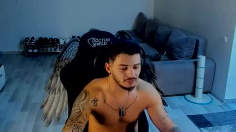 jonnyporn1 online show from 12.19.25