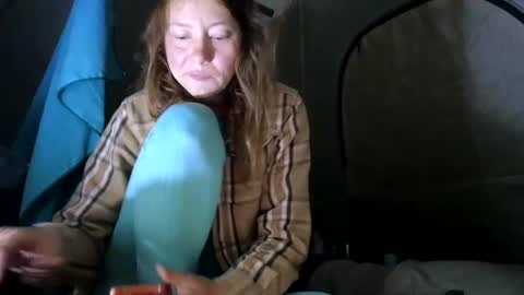 Snapshot of jony_marta chatting on 12.19.24 Jony Marta GMT 2000-0100 every day online show from 12.19.24